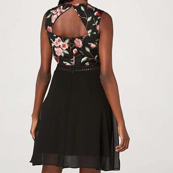 🌹 Embroidered Roses Romantic Classy Flowy Little Black Dress NWT - Picture 6 of 6